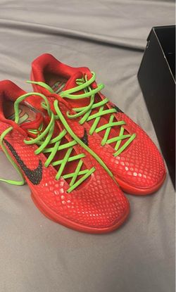 kobe 6 grinch reverse (size 8.5 men’s)