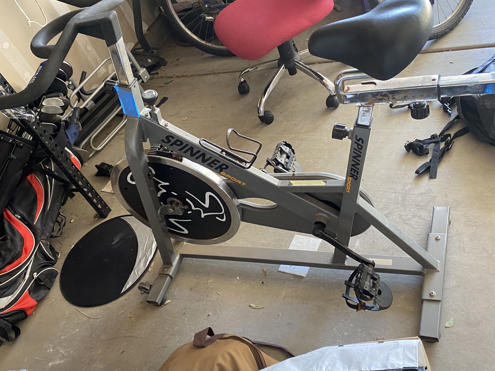 Spinning Spin Bike