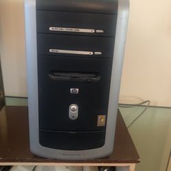 HP Computer And Keyboard 