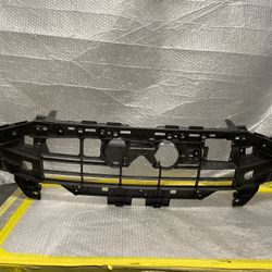  2019-2021 Audi E-Tron Front grille mount bracket 
