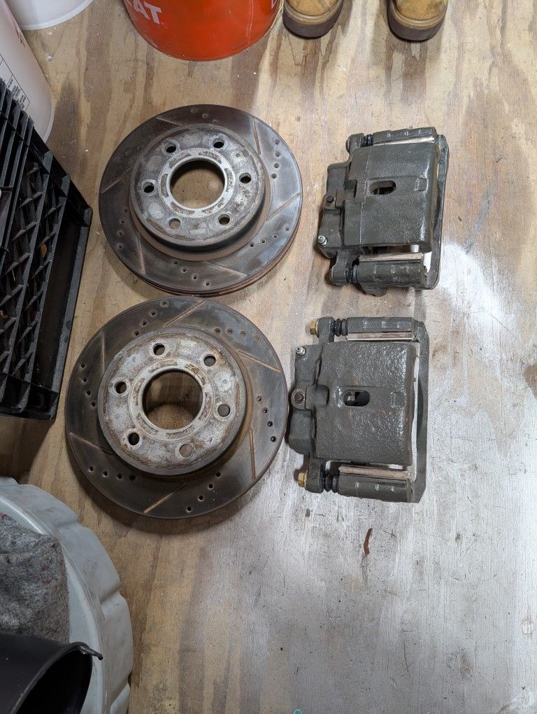 Chevy Silverado Calipers And Rotors 12"