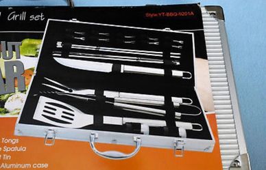21 piece stainless steel grill master set BBQ party