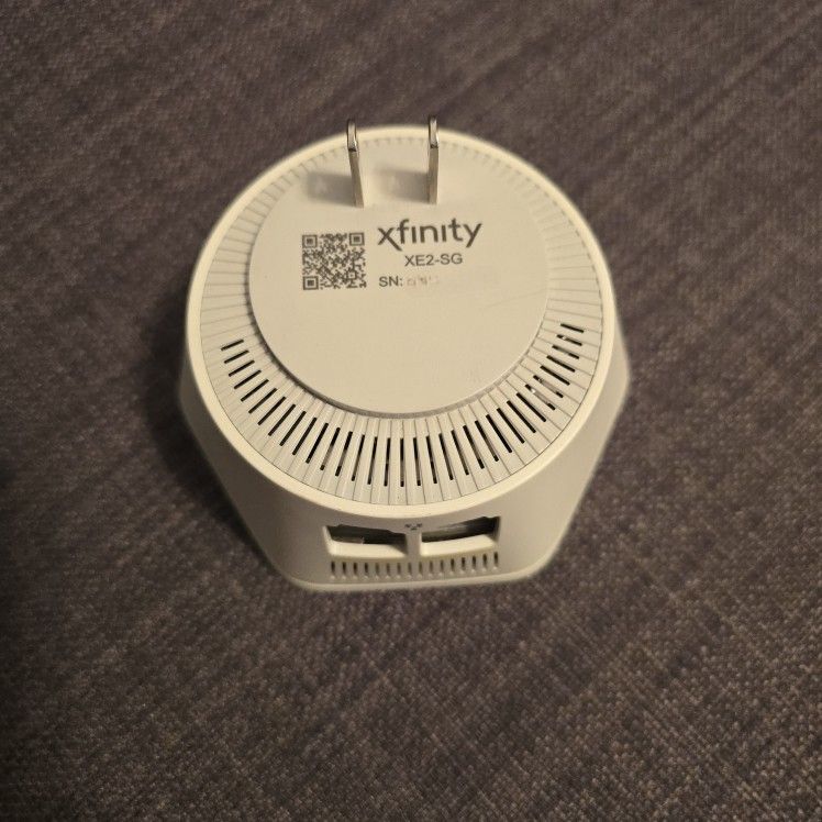 Xfinity WiFi-extending pod