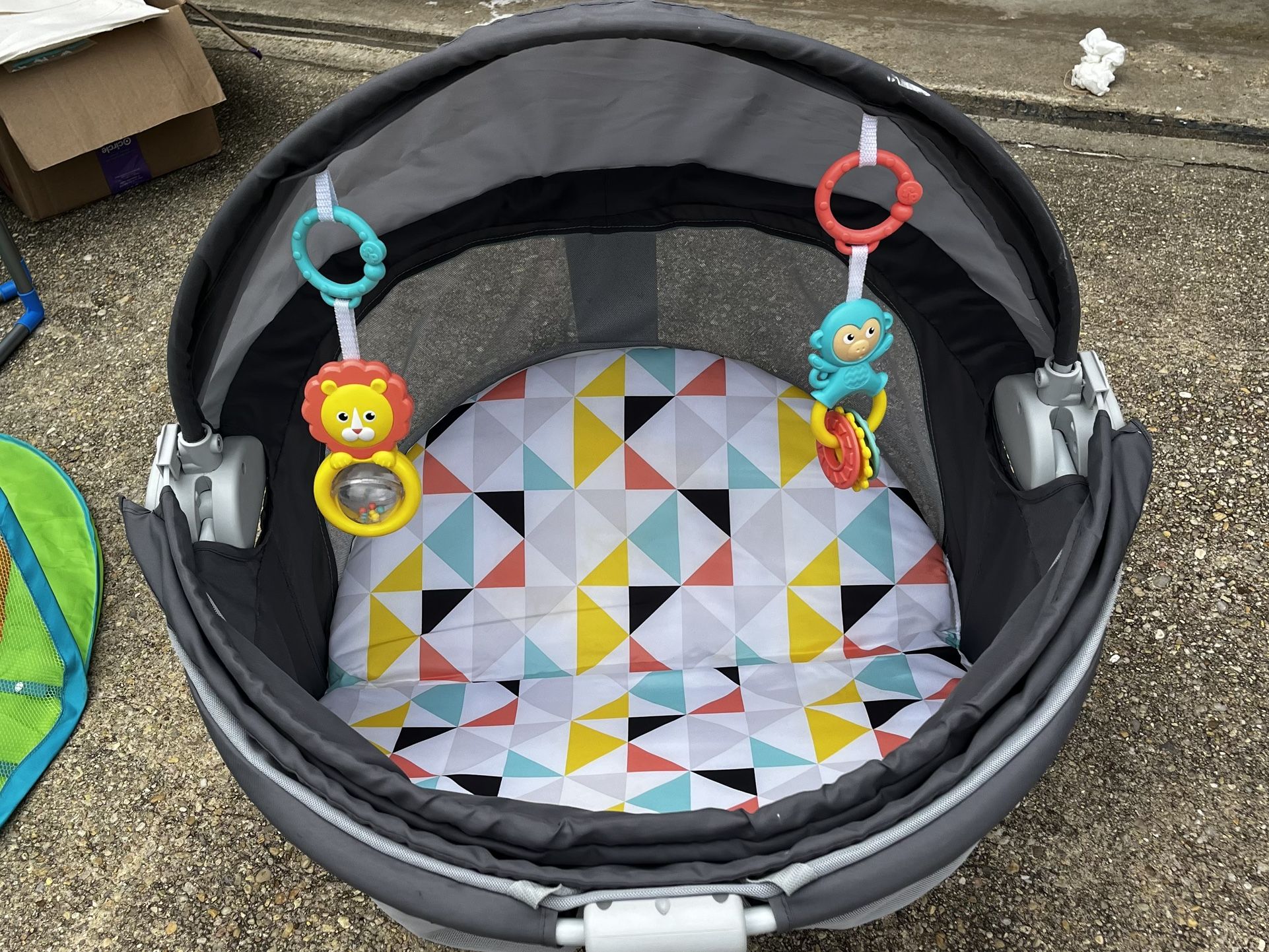 Fisher Price Baby Doom Play Pen