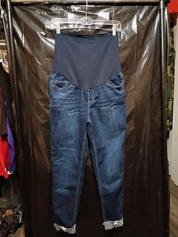 Harper Grey Maternity Distressed Cuffed Stretch Jeans. Size L.