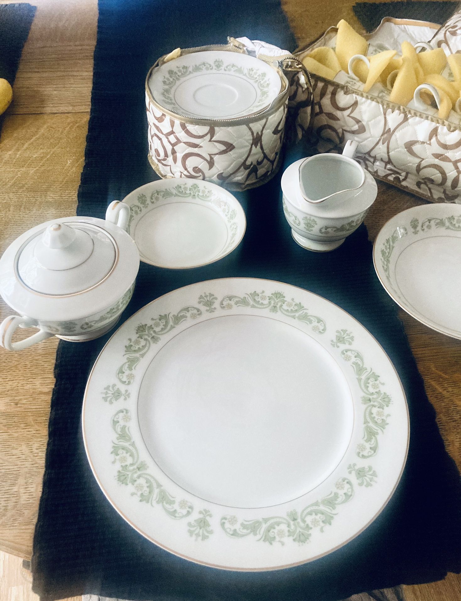 Vintage Fine, China