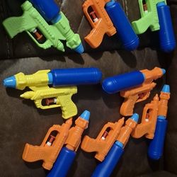 Water Guns 