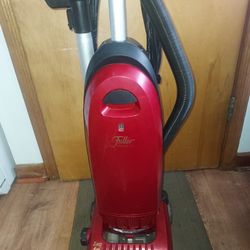 Upright U Bag Upright Lightweight Vacuum Cleaner See Post Inbox With Questions Or For More Information Pick Up In Niles, IL 60714 Harlem/Milwaukee Are