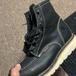 Carhart Woman Boots Size 9  
