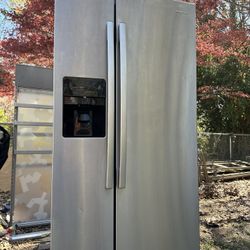 Amana Side-by-Side Refrigerator year 2022