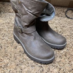 Boots, Cliffs Size 9 M