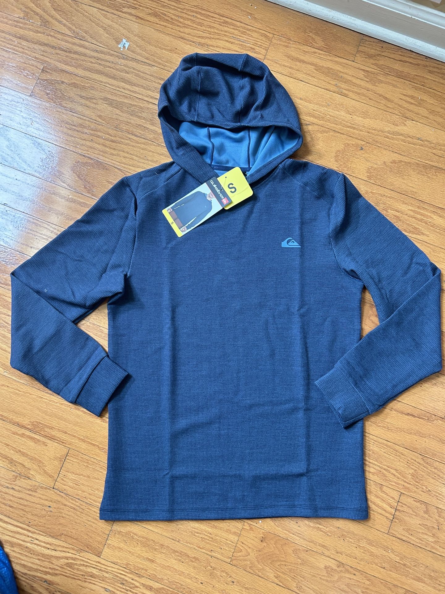 NWT Quiksilver Men's moisture wicking hoodie size S