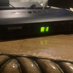 Shure Wireless Receiver 