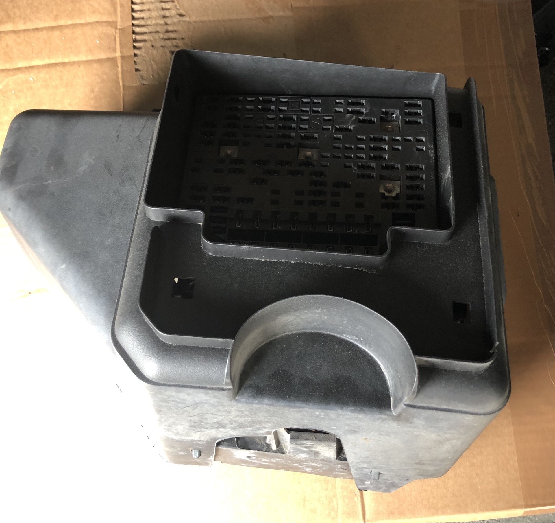 2001 Through 2004 GMC OR CHEVY FUSE BOX