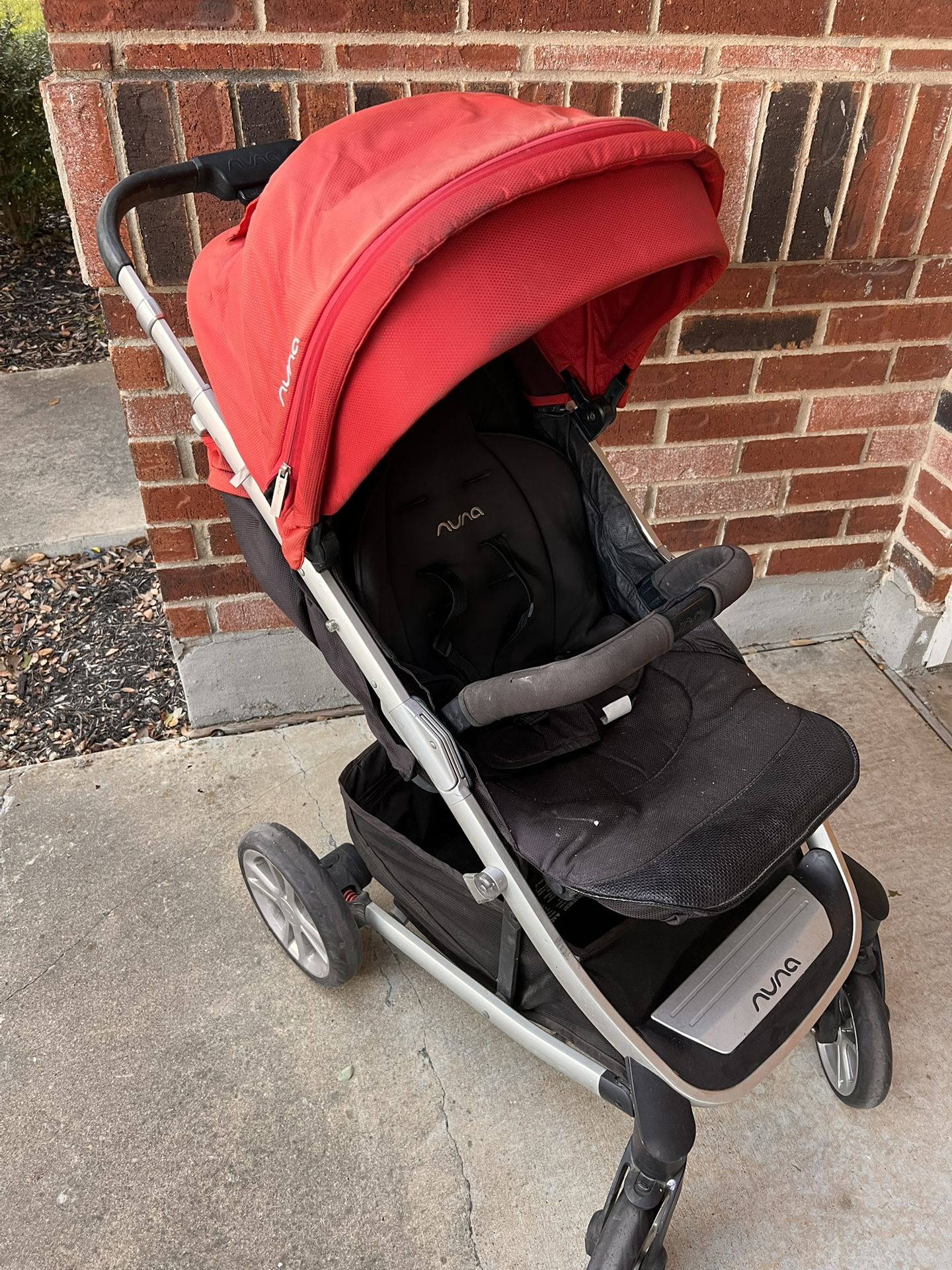 Nuna Tavo Next Stroller