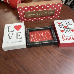 Valentine’s Decor