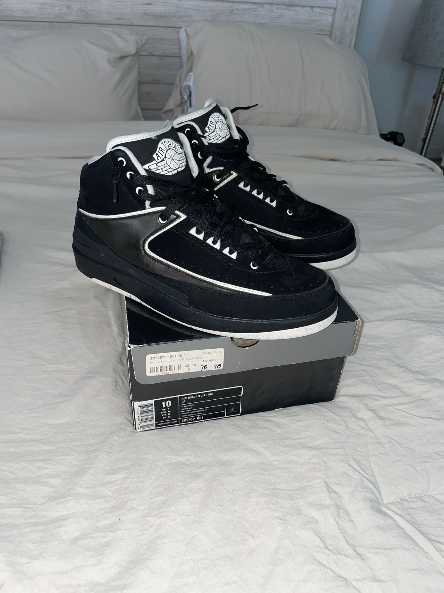 Jordan retro 2 black & White QF