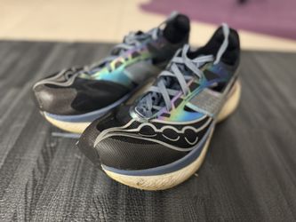 Saucony Elite Shoes (carbon Plate)