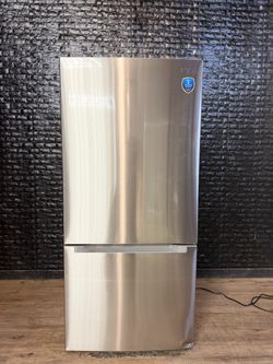 MIDEA BOTTOM FREEZER REFRIGERATOR w/WARRANTY! R3088A