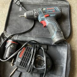 Bosch 12v Drill Driver Comes With Charger and 2 Batteries In Good Condition 