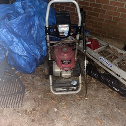 Homelite 2700 PSI Pressure Washer