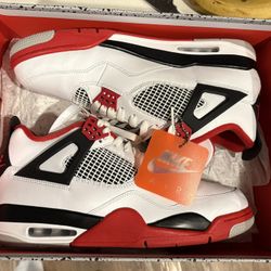 Nike Jordan 4 