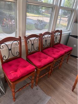Dining Chairs + Cushions