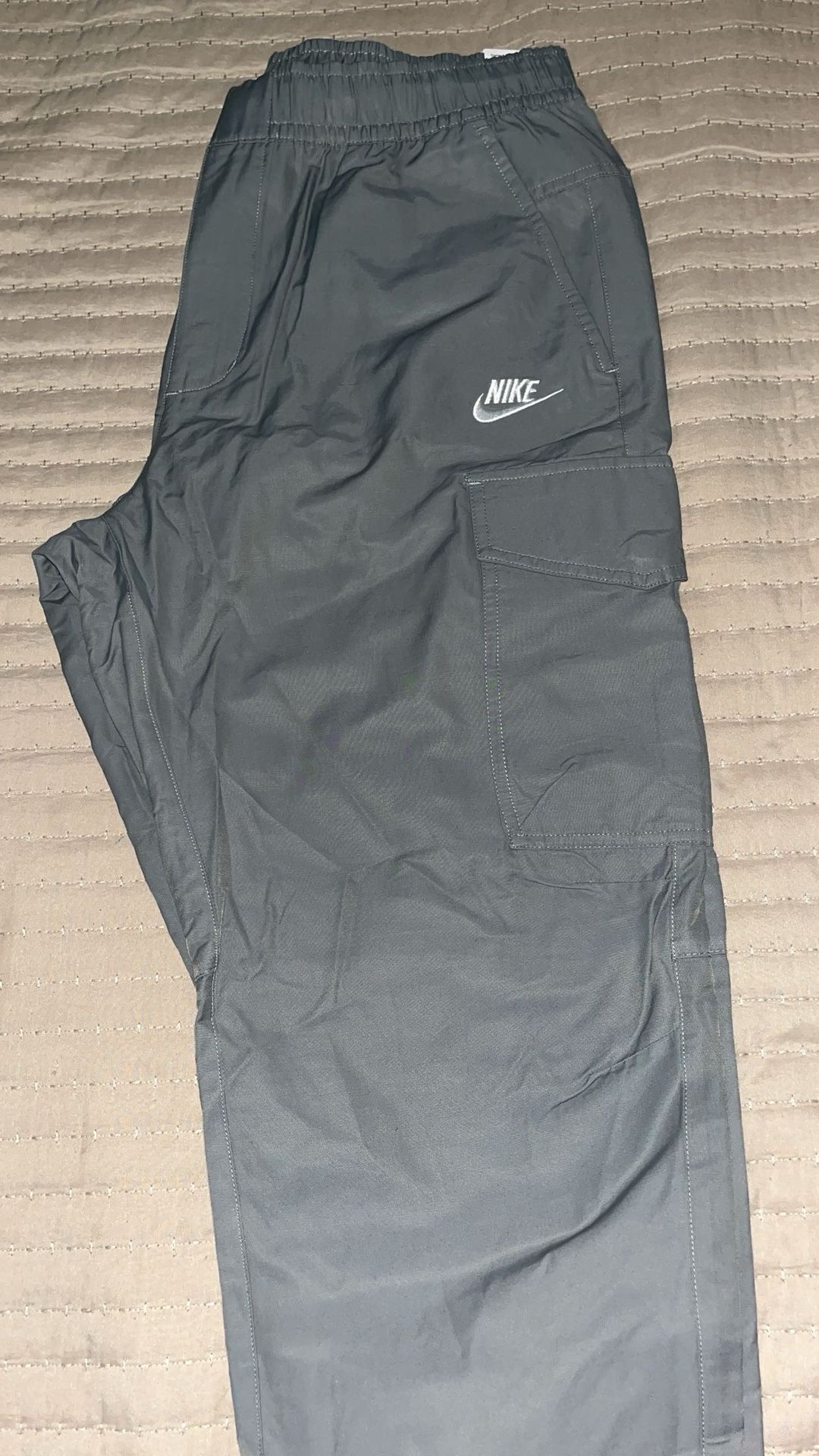 Men’s Nike Pants (Size Large)