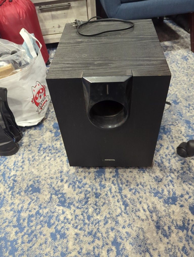 Onkyo Subwoofer 