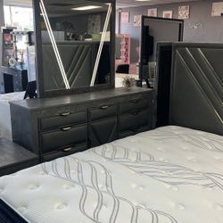 Bedroom Set Queen 4 Pc Special Price $1199