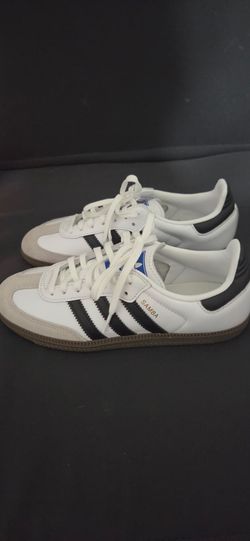Kids OG Sambas Size 5!