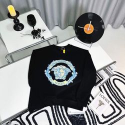 Versace Men’s Hoodie 2026 New 