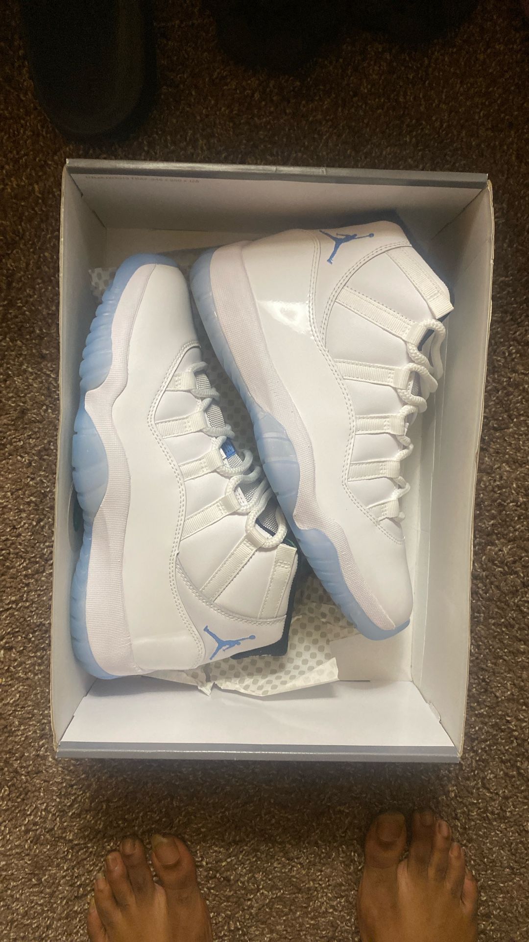 Jordan 11 Legend Blues