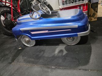 Pedal car