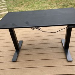 Adjustable Electric Standing Desk 