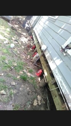 Niveló casas y trailas