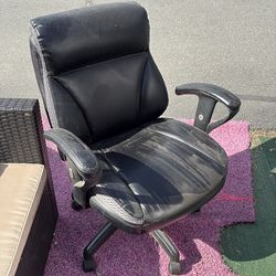 Computer chair great condition