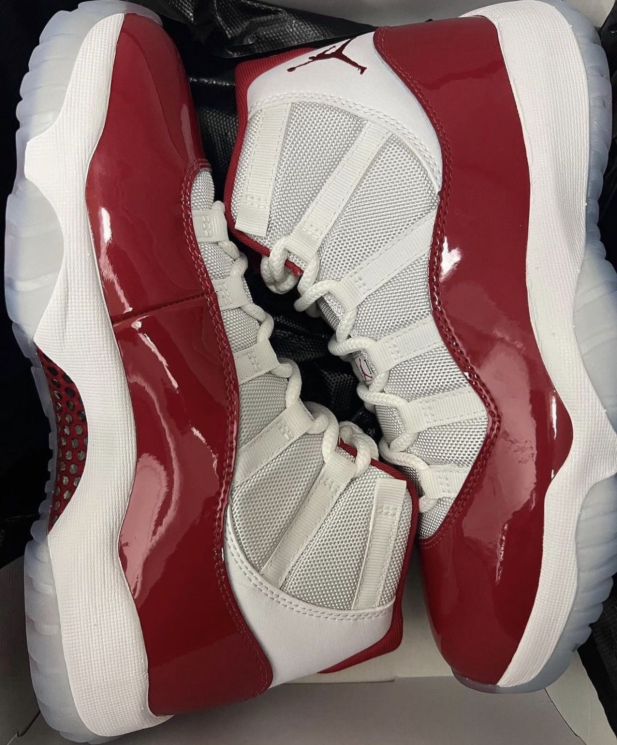 Air Jordan 11 “Retro Cherry” Size 10