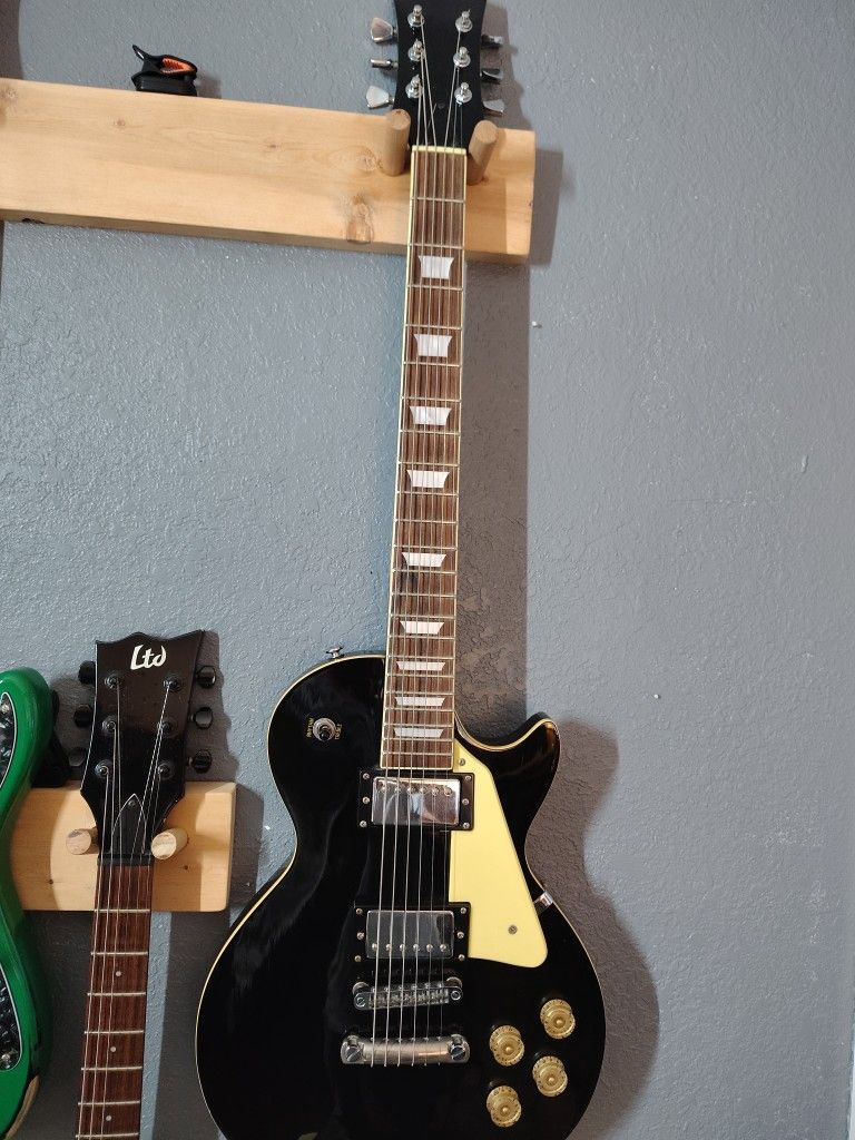 Les Paul Guitar