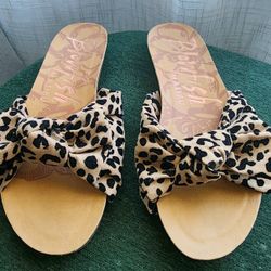 Blowfish Leopard Bow Slides – Size 8