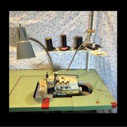 Siruba Model 757 Overlock Sewing Machine 