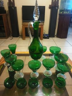 Beautiful glass set, green
