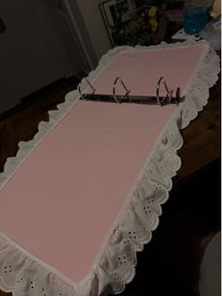 Custom scrapbook / photobook