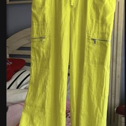 NEW DKNY Small Fit Medium Cargo Jogger Women’s. SALE $18 🍀