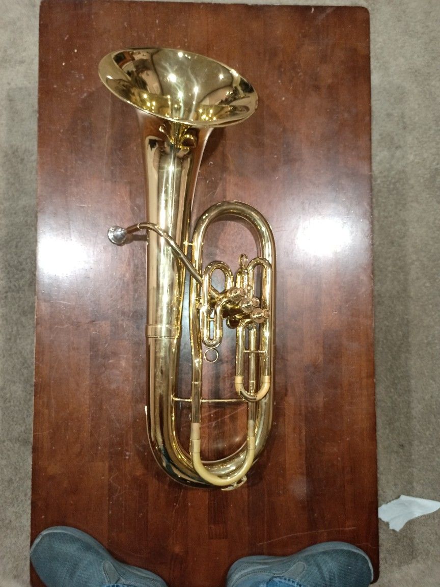 king 625 Baritone Horn