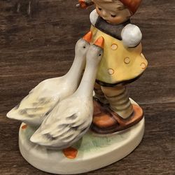 Goebel Hummel Goose Girl
