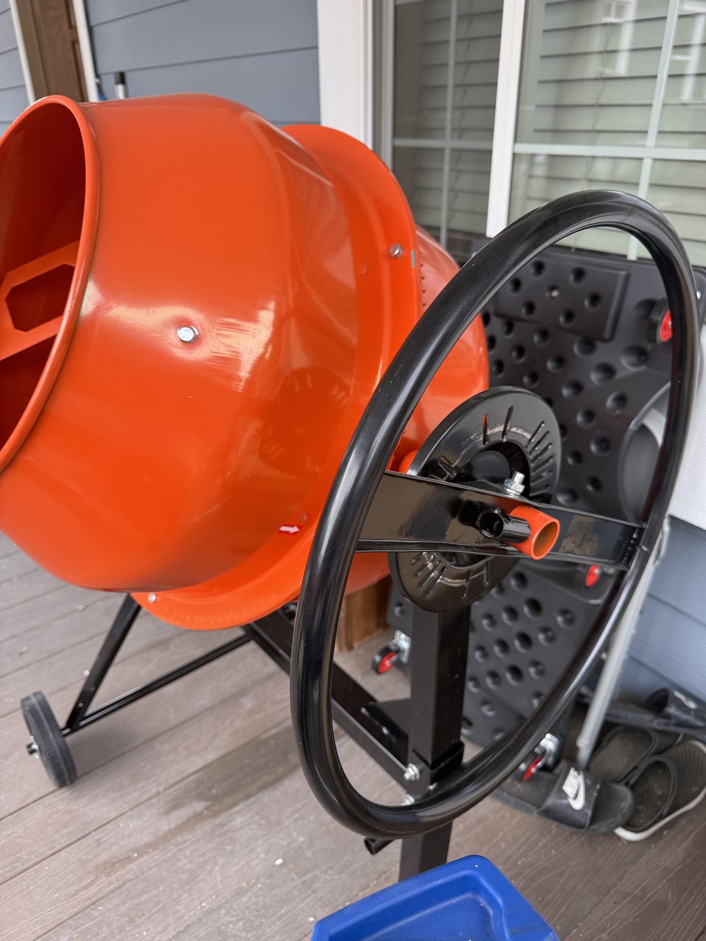 Brand New Oarlike Electric Cement Mixer