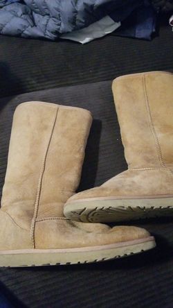 Uggs size 9