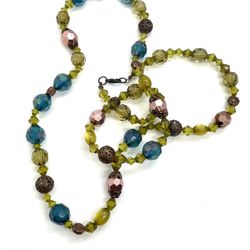 Vintage Crystal Resin Necklace 