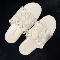 Bottega Slides Sz 41